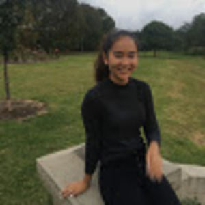 Meet your Posher, Amira